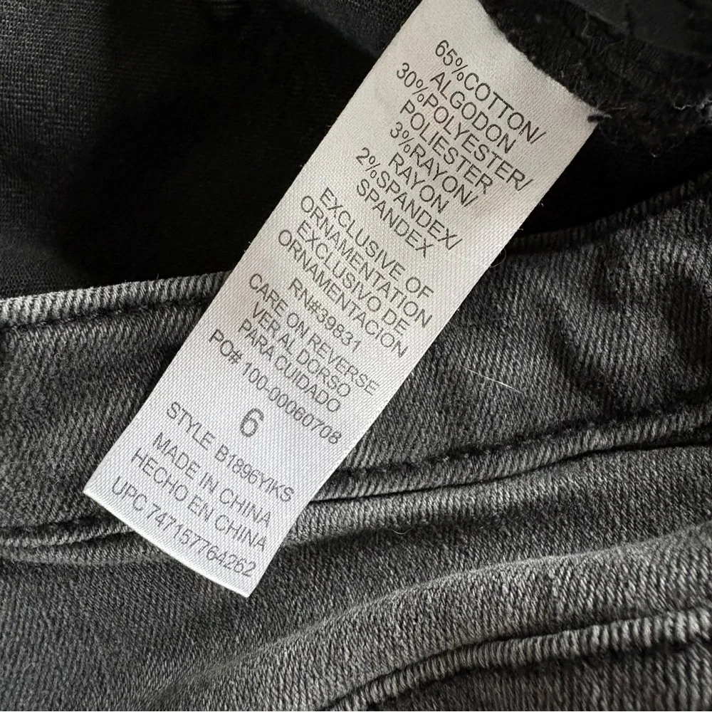 Democracy size 6 Grey High Rise Straight Leg Cropped Black Jeans Tiny Rinestones - Picture 6 of 12